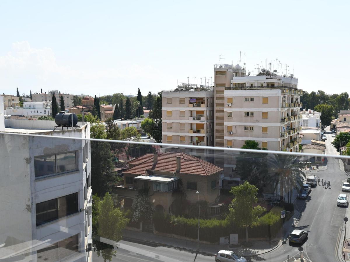 Aparthotel Baz Tower 3*